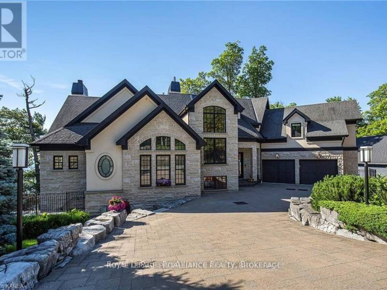 1618 ST LAWRENCE AVENUE, Kingston, Ontario K7L 4V1