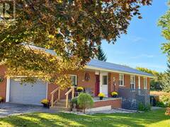 103 ROCKLIND CLOSE LANE Leeds and the Thousand Islands Ontario, K0H 2N0
