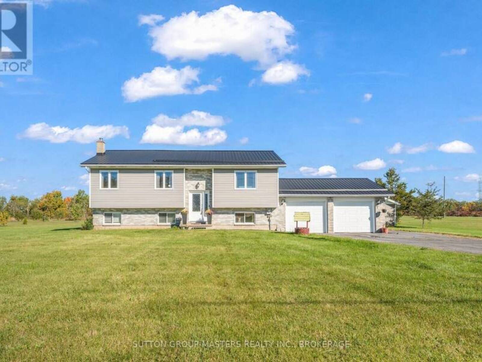 3358 SCANLAN ROAD, South Frontenac, Ontario K0H 1V0