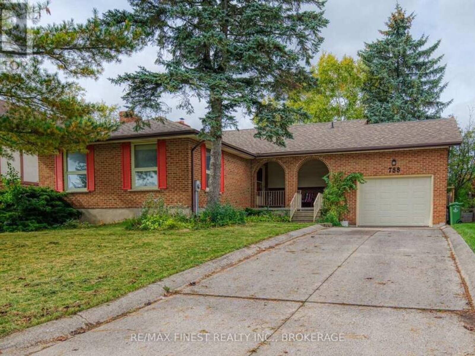 788 KIMBERLEY STREET, Kingston, Ontario K7P 1C3