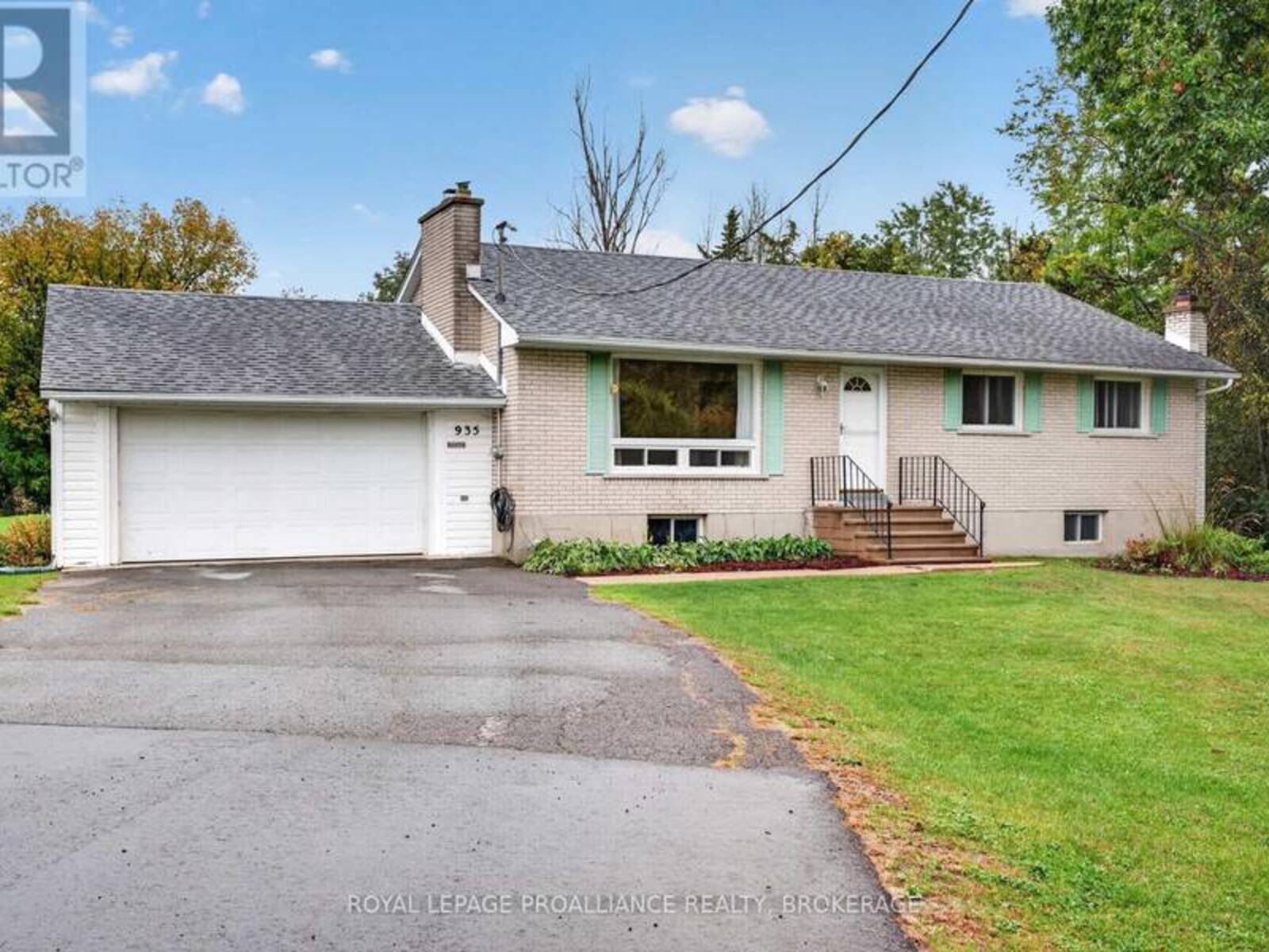 935 MCKNIGHT ROAD, Kingston, Ontario K7L 4V1