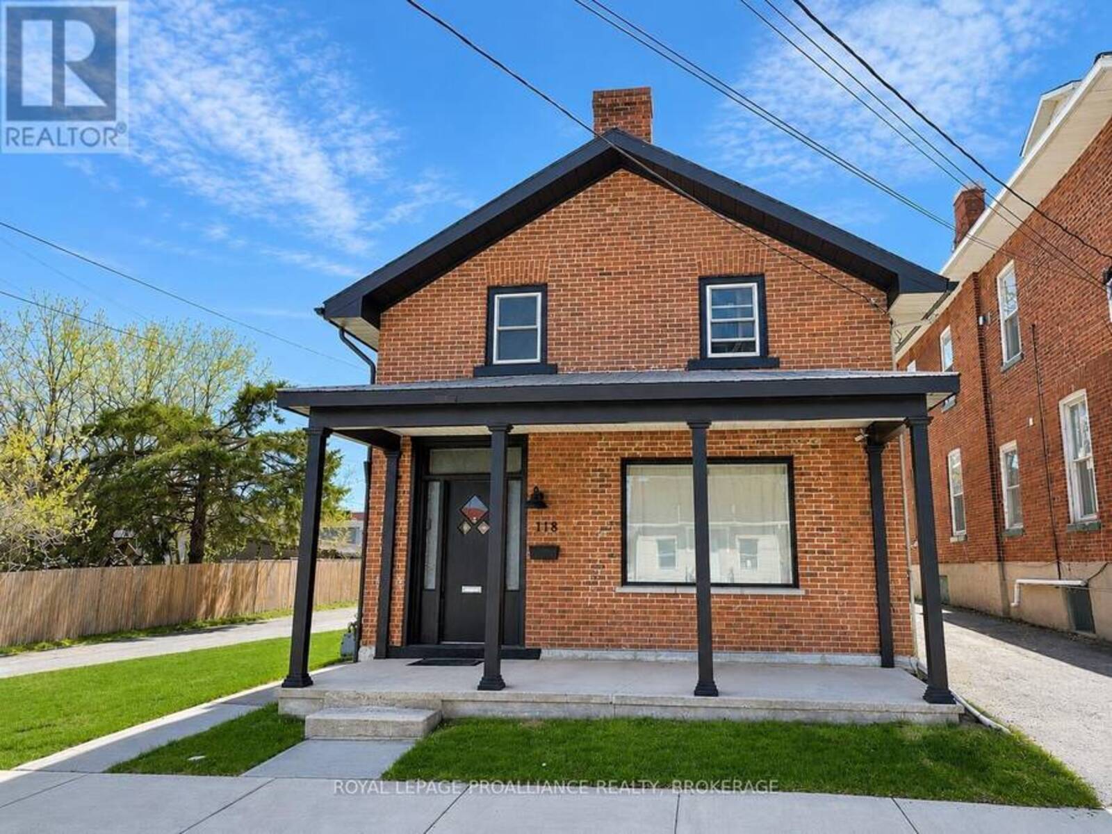 118 EAST STREET E, Greater Napanee, Ontario K7R 1S6