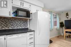 18 CARRIAGE COURT AVENUE | Kingston Ontario | Slide Image Eighteen