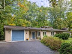 27 RIVERSIDE DRIVE Kingston Ontario, K7L 4V1