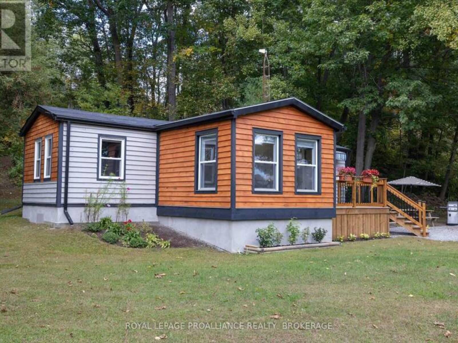 106 OLD RIVER ROAD, Leeds and the Thousand Islands, Ontario K0E 1R0