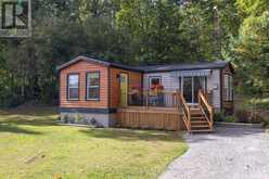 106 OLD RIVER ROAD | Leeds and the Thousand Islands Ontario | Slide Image Two