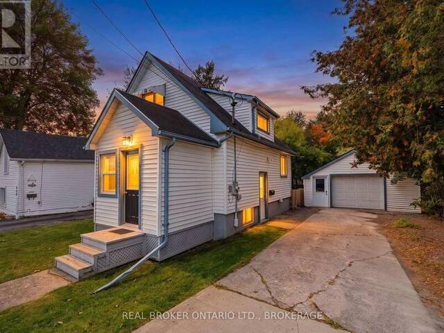 657 COLLINS BAY ROAD Kingston Ontario, K7M 5G7 - 2 Bedrooms Home For Sale