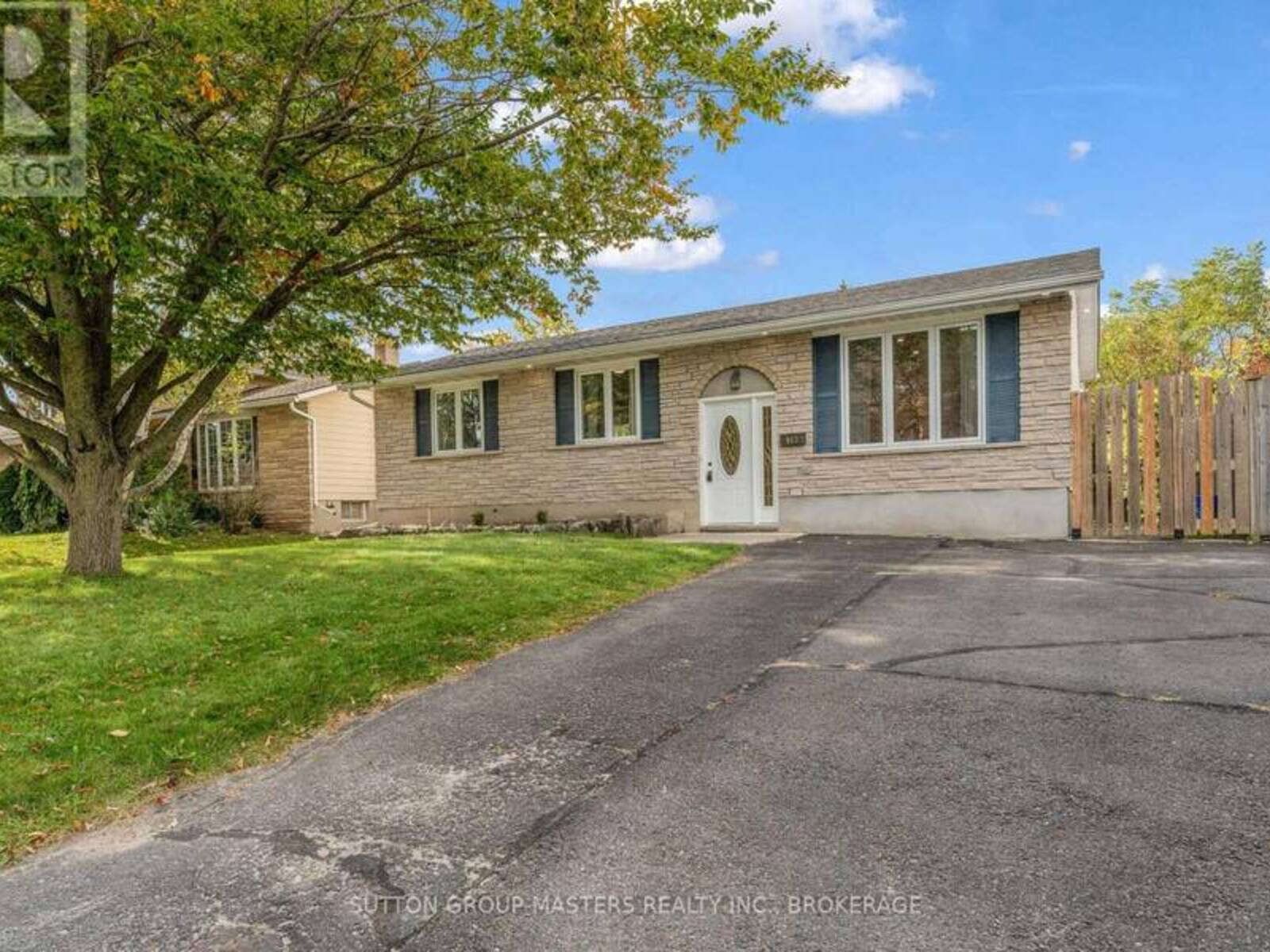 863 PEMBRIDGE CRESCENT, Kingston, Ontario K7M 6B5