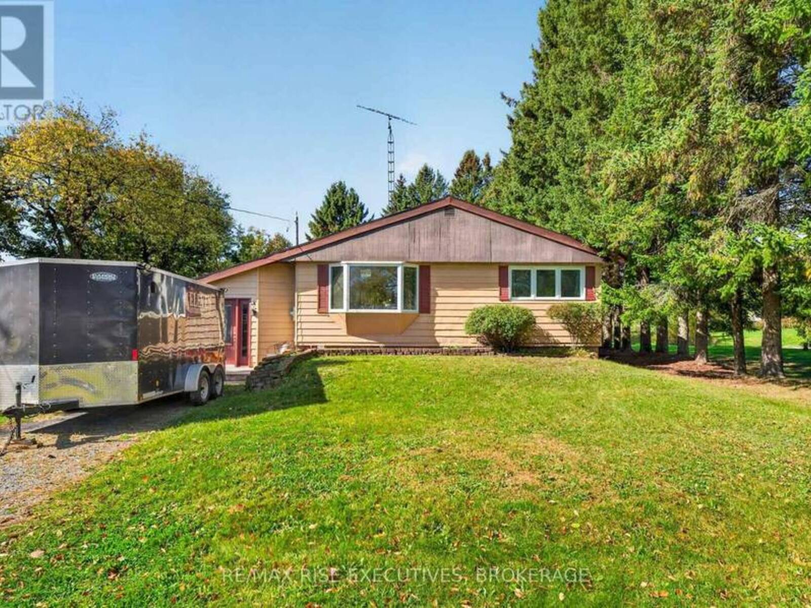 4259 SYDENHAM ROAD, South Frontenac, Ontario K0H 2T0