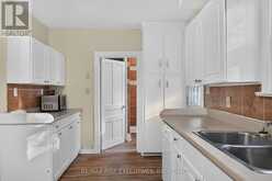 273 COLLEGE STREET | Kingston Ontario | Slide Image Seventeen