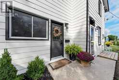 637 COLLINS BAY ROAD | Kingston Ontario | Slide Image Two