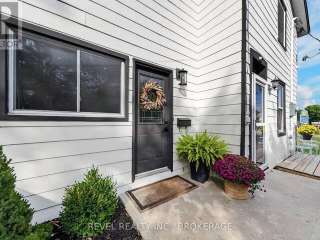 637 COLLINS BAY ROAD Kingston Ontario, K7M 5G7 - 3 Bedrooms Home For Sale