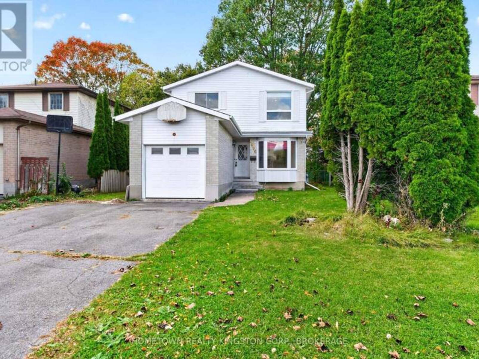 1096 WILLOWOOD DRIVE, Kingston, Ontario K7P 1Z3