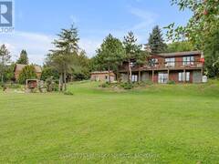 137 OLD RIVER ROAD W Leeds and the Thousand Islands Ontario, K0E 1R0