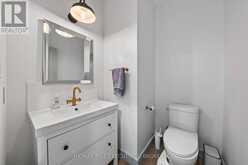675 COLLINS BAY ROAD | Kingston Ontario | Slide Image Twelve