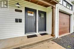 675 COLLINS BAY ROAD | Kingston Ontario | Slide Image Three