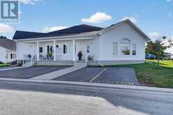 69 LOWRY PLACE | Loyalist Ontario | Slide Image Two