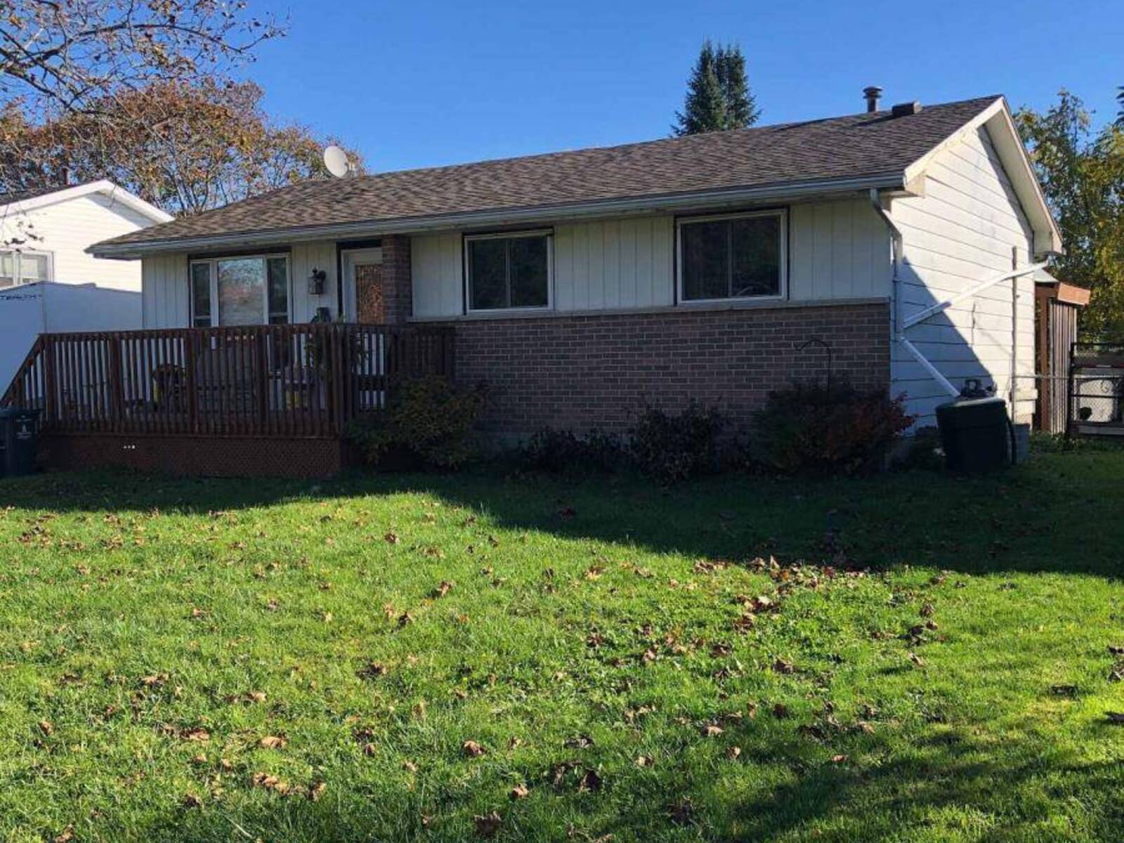 804 CLARK CRESCENT, Kingston, Ontario K7M 6J4