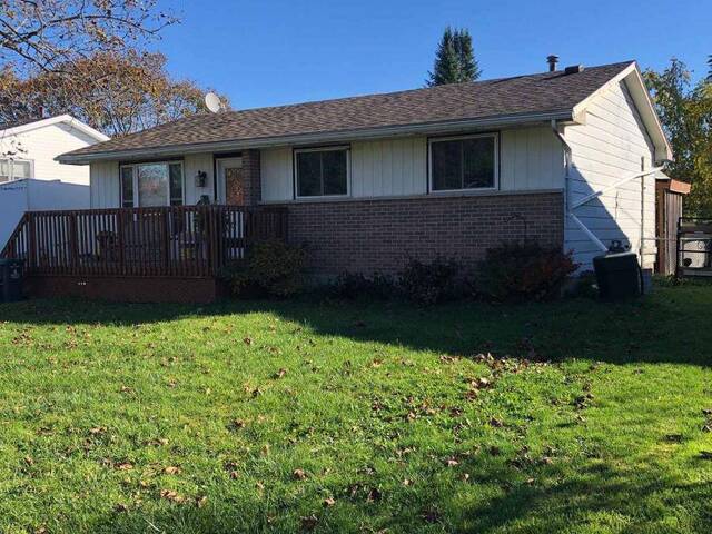 804 CLARK CRESCENT Kingston Ontario, K7M 6J4 - 3 Bedrooms Home For Sale
