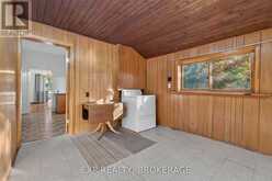 41 CROSS STREET | Frontenac Islands Ontario | Slide Image Nineteen