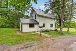 41 CROSS STREET | Frontenac Islands Ontario | Slide Image Thirty-one