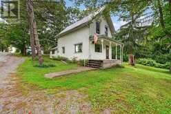 41 CROSS STREET | Frontenac Islands Ontario | Slide Image Three