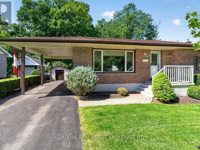 755 DOWNING STREET Kingston Ontario, K7M 5N1 - 4 Bedrooms Home For Sale