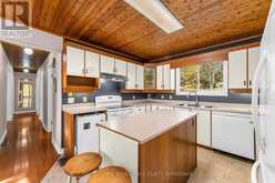 2089 CROW LAKE ROAD | South Frontenac Ontario | Slide Image Eight