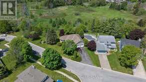 941 MALVERN TERRACE | Kingston Ontario | Slide Image Two