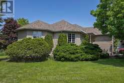941 MALVERN TERRACE | Kingston Ontario | Slide Image Five