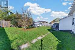 10-12 MANITOU CRESCENT | Loyalist Ontario | Slide Image Five