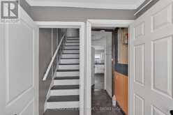 10-12 MANITOU CRESCENT | Loyalist Ontario | Slide Image Seven
