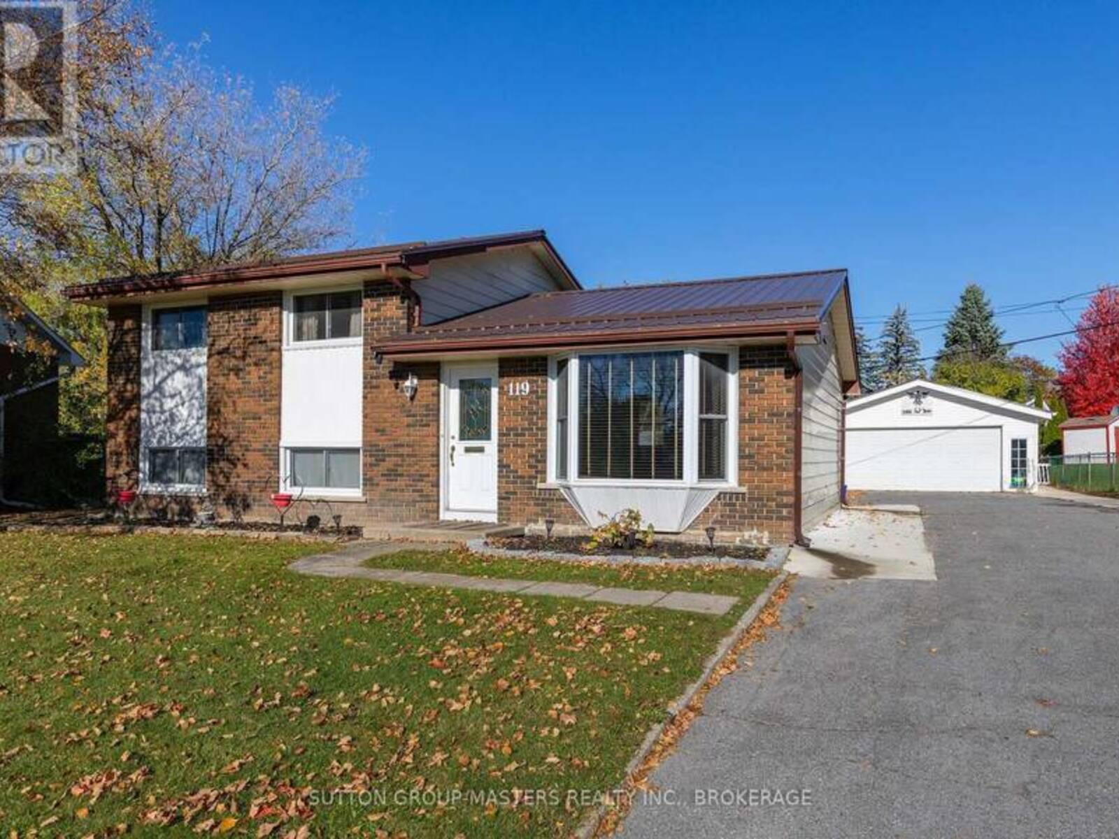 119 CHESTERFIELD DRIVE, Loyalist, Ontario K7N 1M5