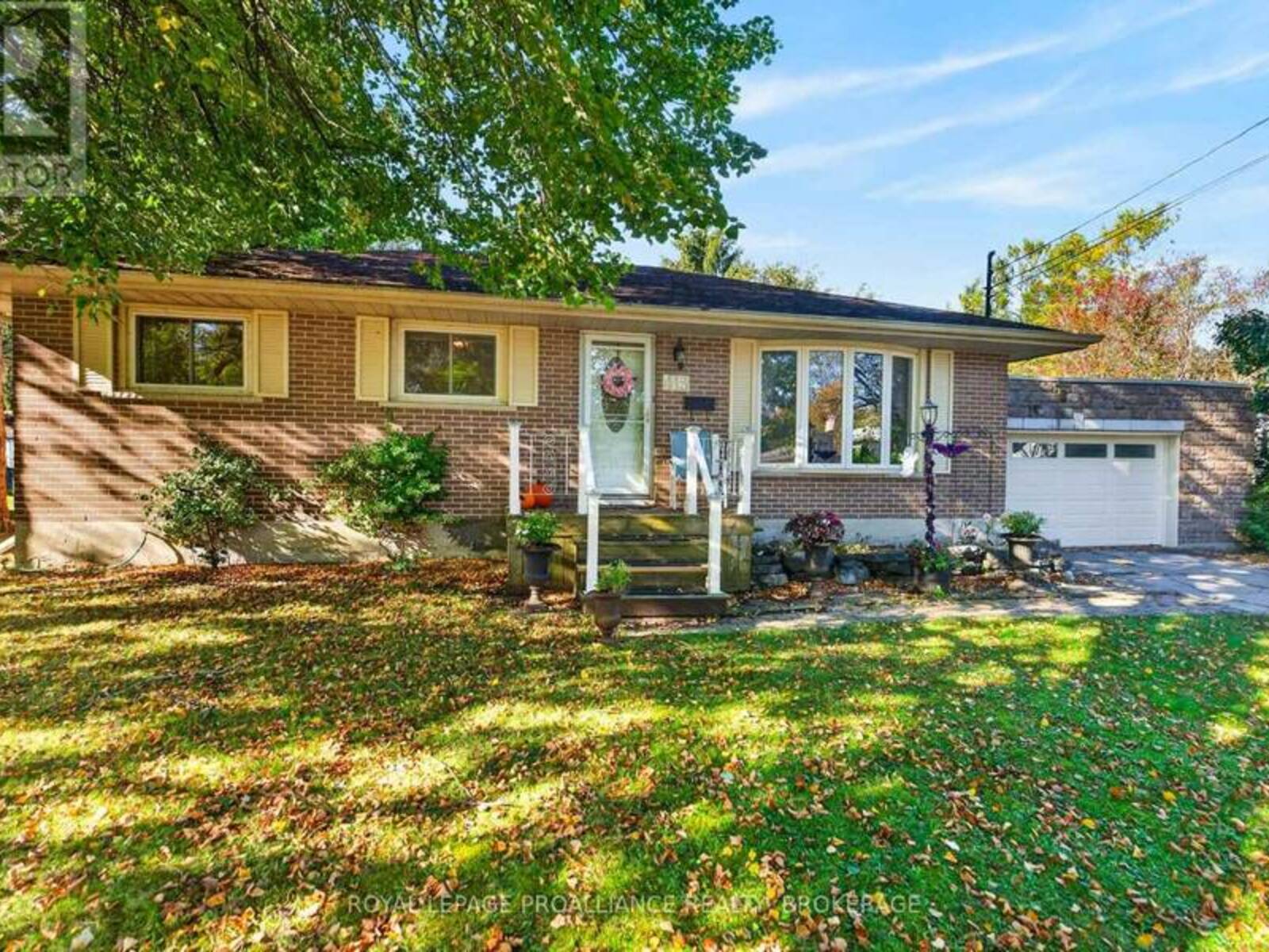 413 MAPLE RIDGE DRIVE, Kingston, Ontario K7M 5P1