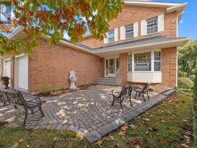 702 PARKSIDE CRESCENT Kingston Ontario, K7M 8A7 - 4 Bedrooms Home For Sale