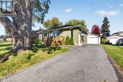 9 HENRY CRESCENT | Loyalist Ontario | Slide Image Three