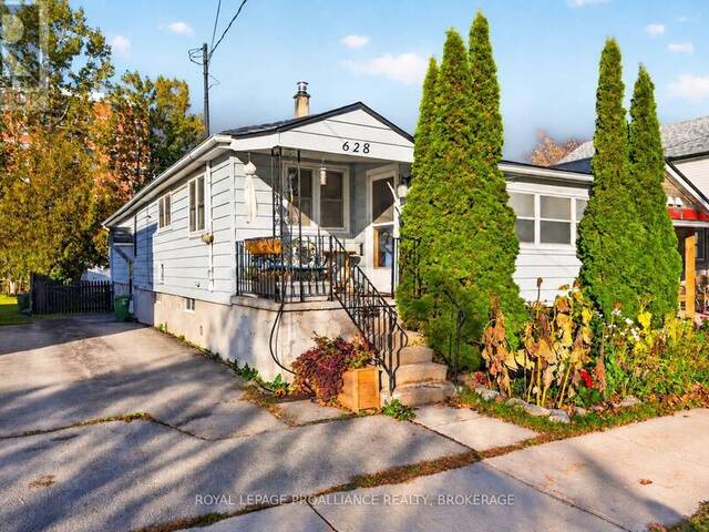 628 MACDONNELL STREET Kingston Ontario, K7K 4X3 - 4 Bedrooms Home For Sale