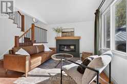 975 RAINBOW CRESCENT | Kingston Ontario | Slide Image Thirteen