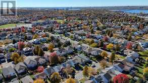 975 RAINBOW CRESCENT | Kingston Ontario | Slide Image Forty