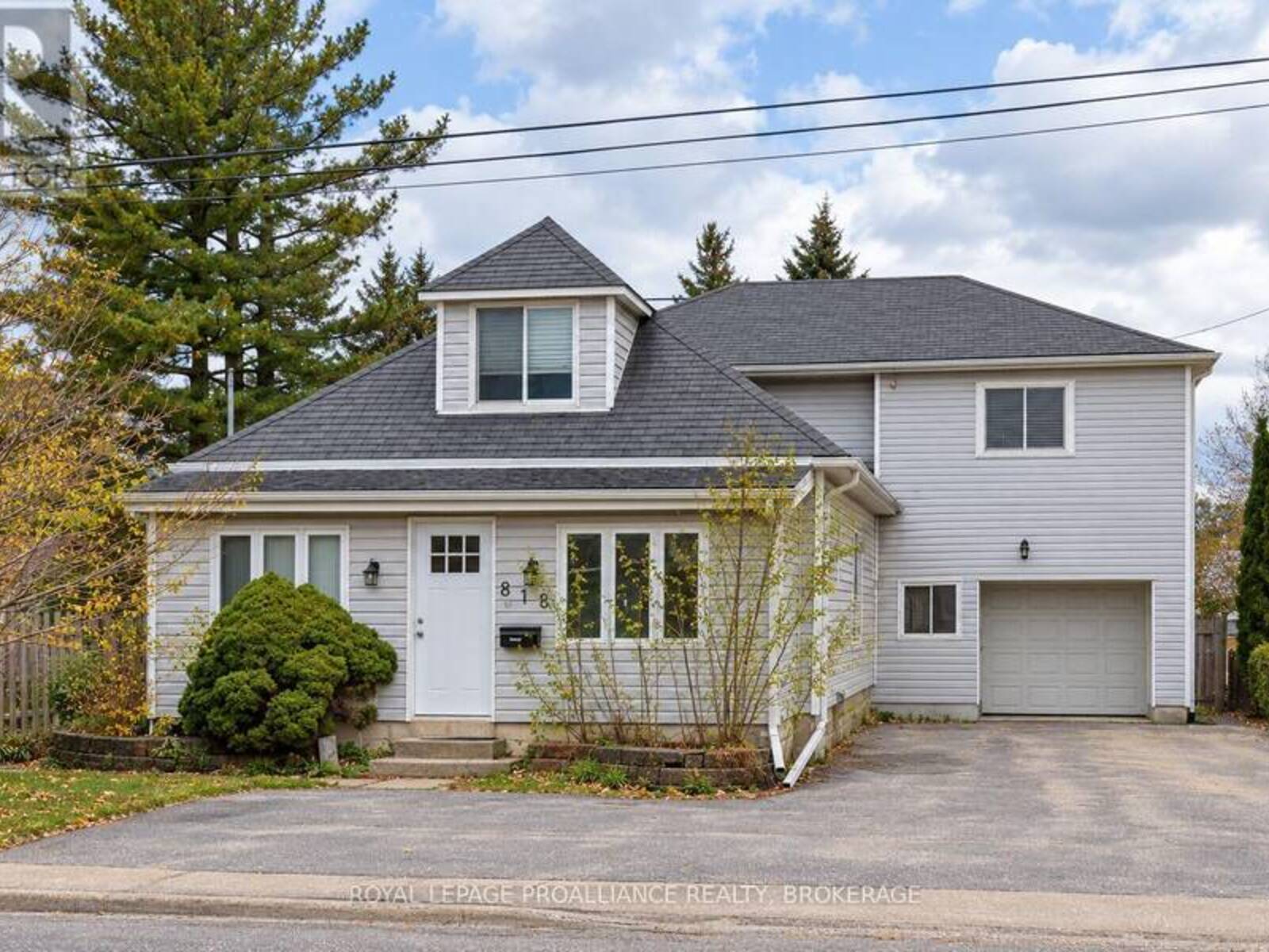 818 DIVISION STREET, Kingston, Ontario K7K 4C3