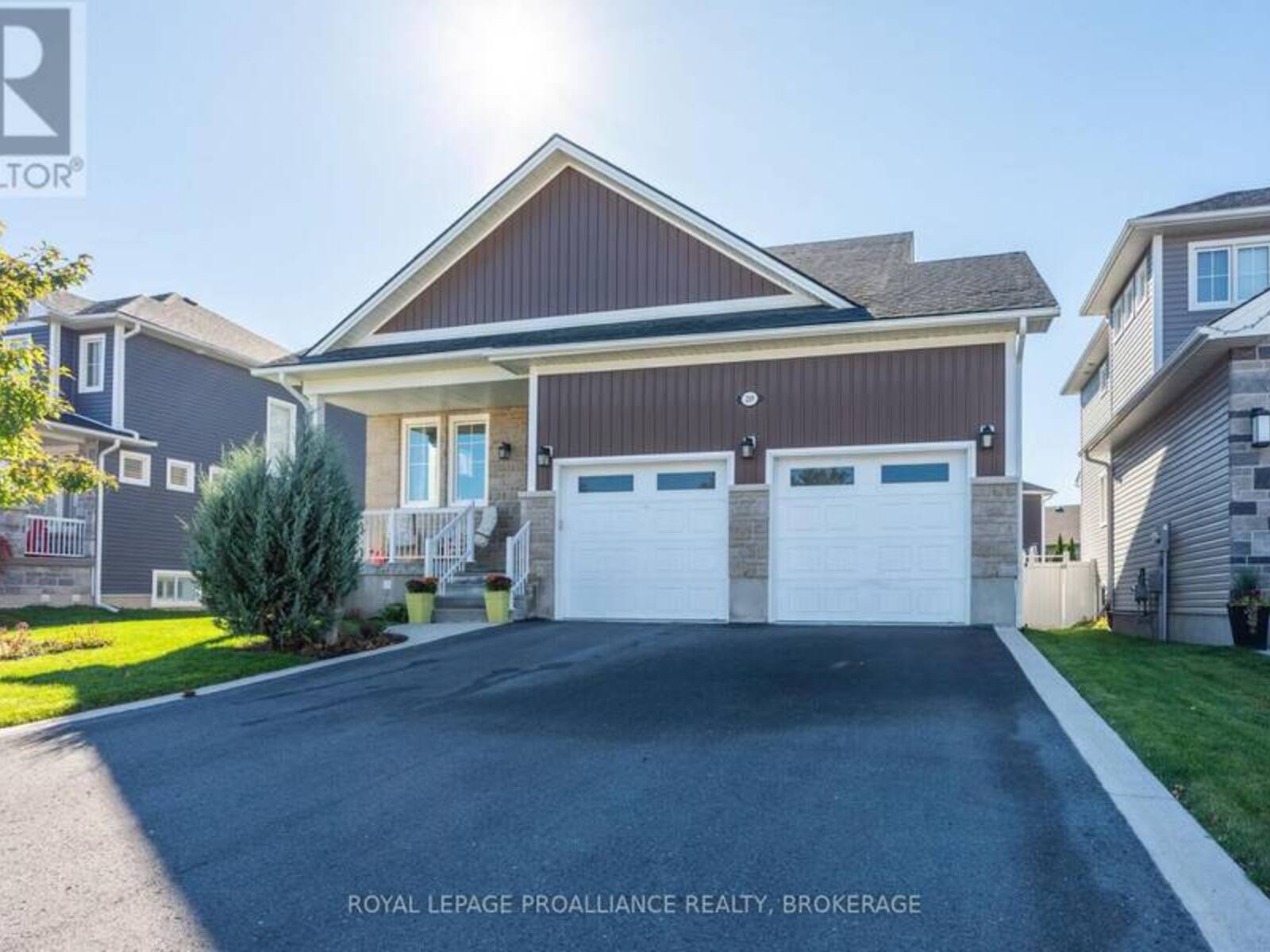 209 MILL POND PLACE, Kingston, Ontario K7M 0C9