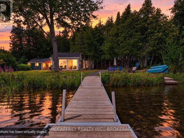 154 A/B NORTH BEAVER LAKE ROAD Stone Mills Ontario, K0K 2A0 - 2 Bedrooms Waterfront Home For sale