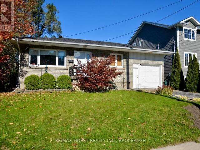 43 CHURCHILL STREET Kingston Ontario, K7M 2K7 - 3 Bedrooms Home For Sale