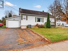 220 THOMAS STREET W Greater Napanee Ontario, K7R 2H7