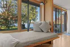 86 LAKESHORE BOULEVARD | Kingston Ontario | Slide Image Fifteen
