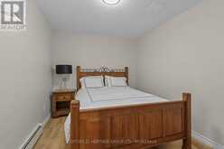 86 LAKESHORE BOULEVARD | Kingston Ontario | Slide Image Thirty-seven