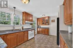 289 AVENUE ROAD | Kingston Ontario | Slide Image Seven