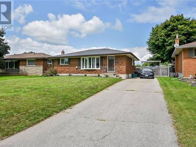 10 PEMBROKE Avenue Brantford Ontario, N3R 5B4