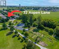 32 ASPEN Lane | Port Rowan Ontario | Slide Image Five