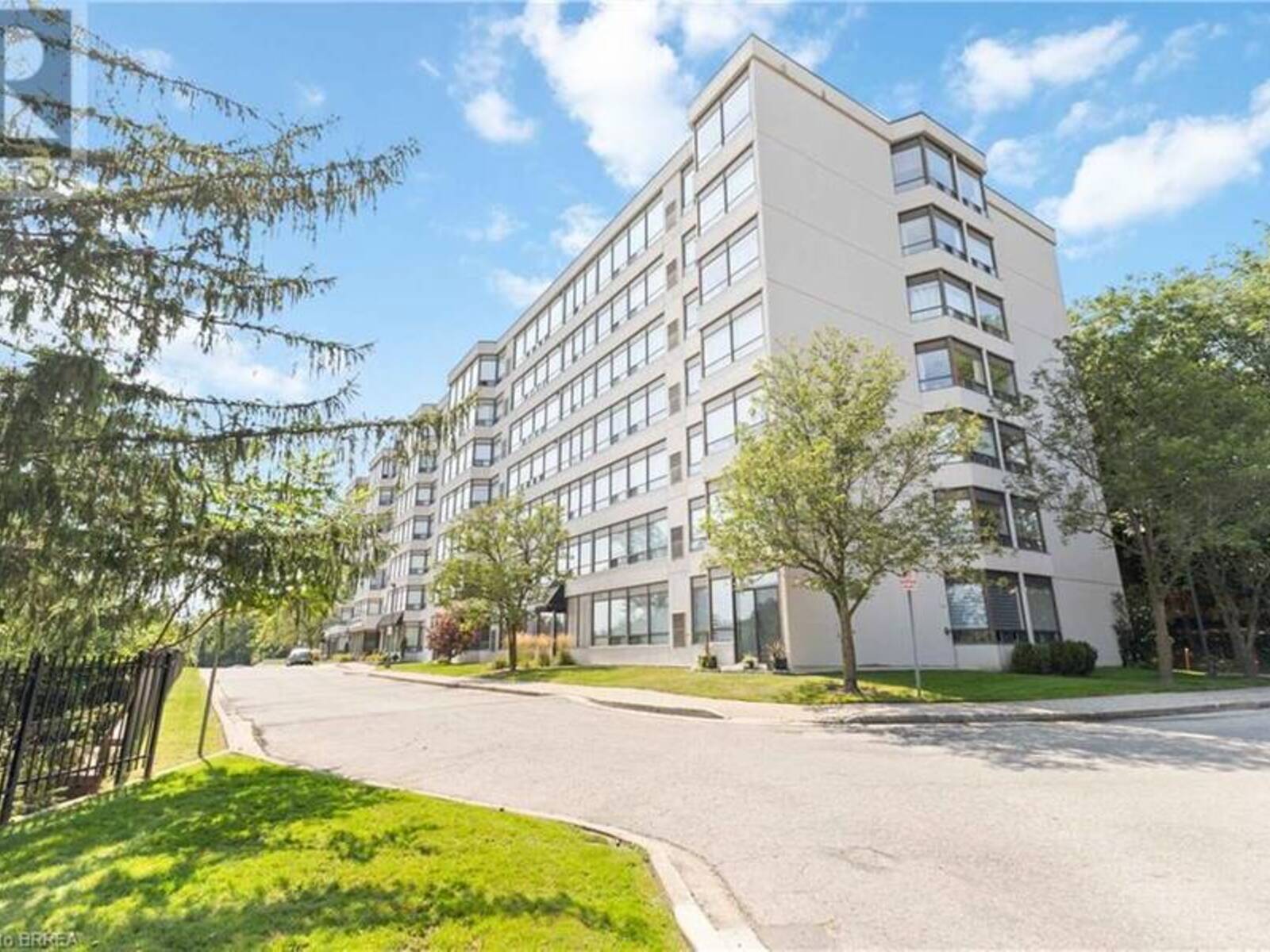 521 RIVERSIDE Drive Unit# 209, London, Ontario N6H 5E2